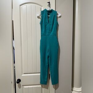 Bebe Sleeveless Jumpsuit Mock-neck Keyhole Aqua Lined Straight Leg Size 00